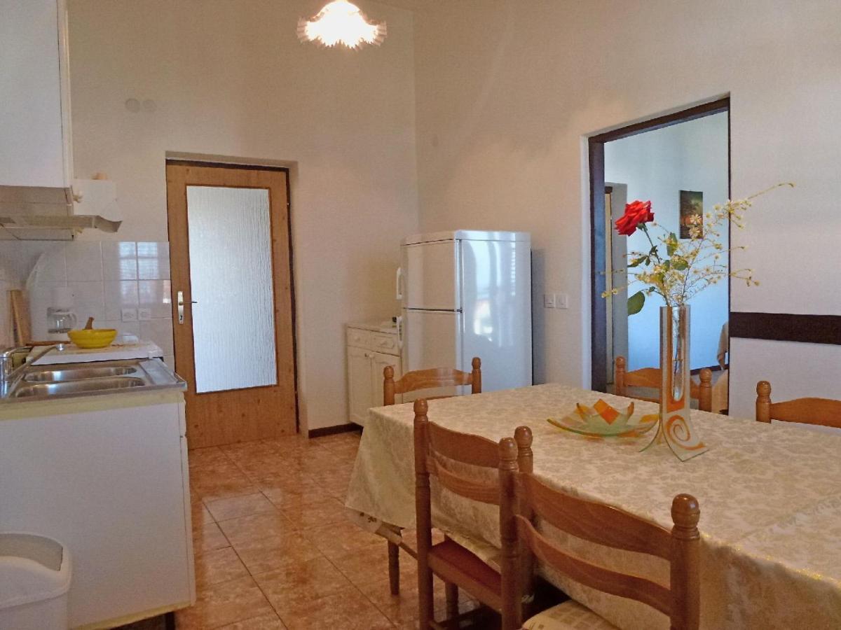 Apartment Milica Njivice Εξωτερικό φωτογραφία